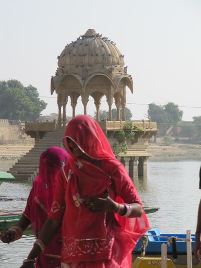 Am Gadisar-Lake im Zentrum von Jaisalmer...