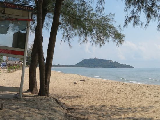 Blick von der Bar zum Tempel.