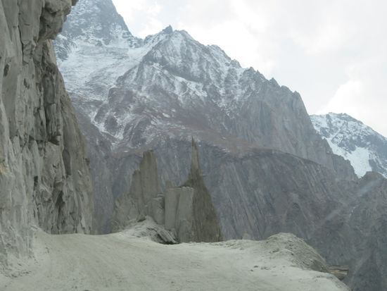 Nichts für "zarte" Seelen. Es geht immer höher und höher.