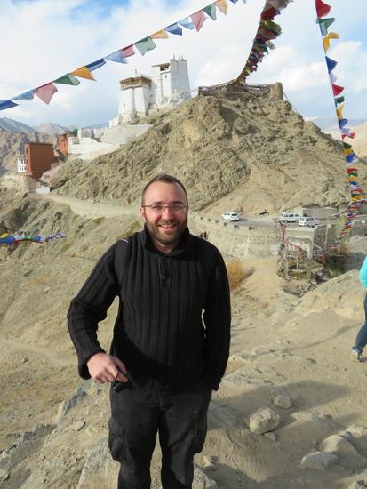 Lukas unser gutgelaunter Begleiter bei diesem gewagten Aufstieg in mittlerweile 3.700 m Höhe!!! So eine Kletterpartie vergißt man nicht. Dank für deine Hilfe.