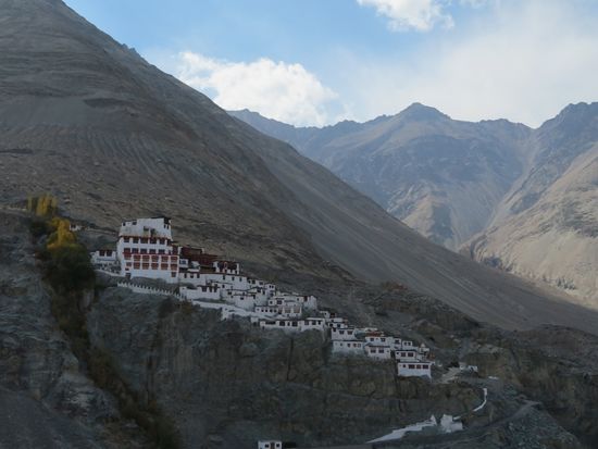 ...und Gompas tauchen auf.