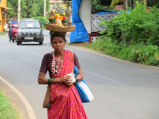An der "Hauptstrasse" in Benaulim.