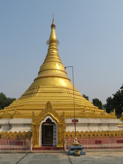 ... und die Lokamani Cula Pagode (Myanmar).