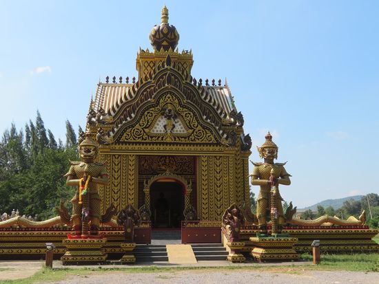 Wieder ein Tempel, sagt Hillo. "WAT", sagt Erich.