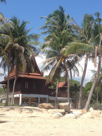 ... jetzt zu Silvester ist der Teufel los. Viele Einheimische, die das neue Jahr hier feiern wollen.