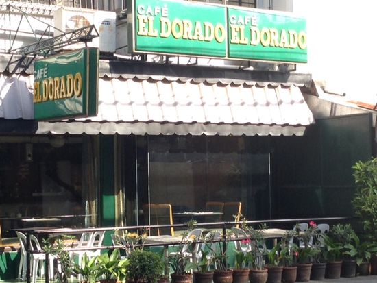 Cafe El Dorado, 471 Remedios St., nahe Malate Catholic Church.
