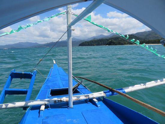 ... und es geht - etwas feucht - gut 30 min. übers Meer ...