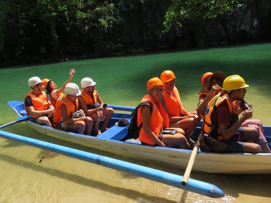 ... mit so Booten ...