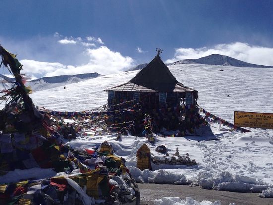 Der. Tanglang La Paß (5.325 m) ...