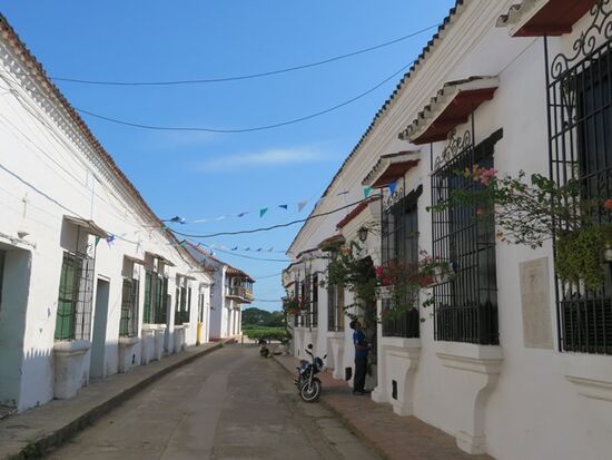 Mompox liegt am Rio Magdalena und ist voller weiß gestrichener Kolonialbauten.