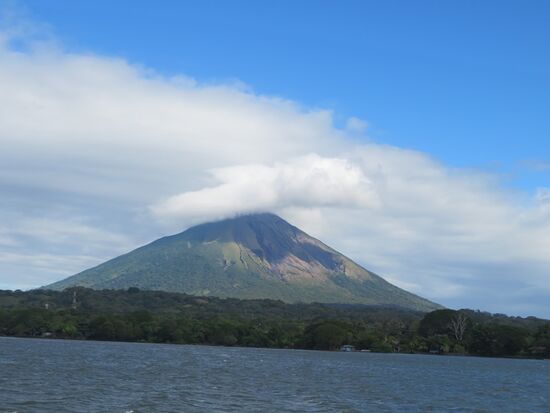 ... fast ohne Wolken.