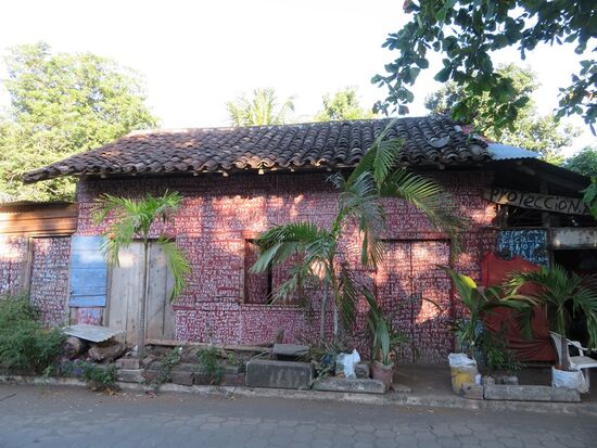 ... und abends zum Essen in Städtchen. Das "Mar Dulce" in Moyogalpa mit seinem netten Chef hat sehr gutes, preiswertes Essen.