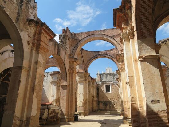 ... und die "alten" Nebengebäude.