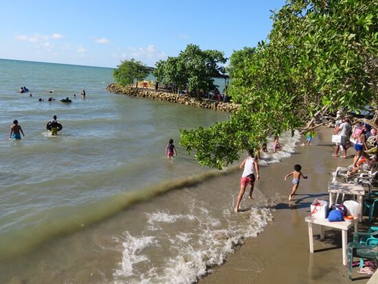 Der Strand eher bescheiden ...