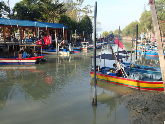 Fischerei wird in Balik Pula oft betrieben.