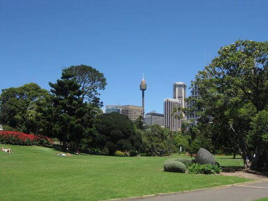 Im Hintergrund die moderne City - in der Mitte der Tower Eye, den ich am nächsten Tag besuchen will