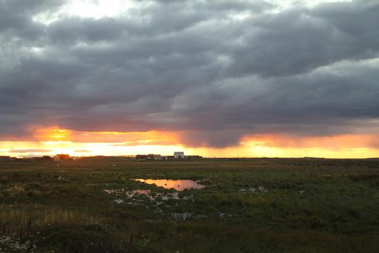 Nirgends zuvor haben wir einen solch weiten Horizont und so tief hängende Wolken gesehen, wie in Patagonien.