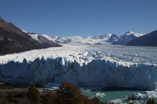 Teil 2
Bitte vor dem geistigen Auge selbst zusammen basteln