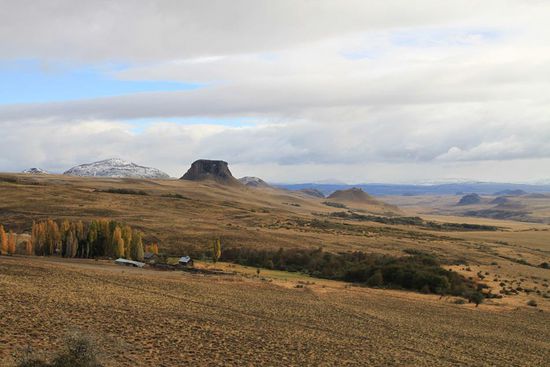 Unzählige Kilometer zum nächsten Nachbarn. 
Wer's mag... 
