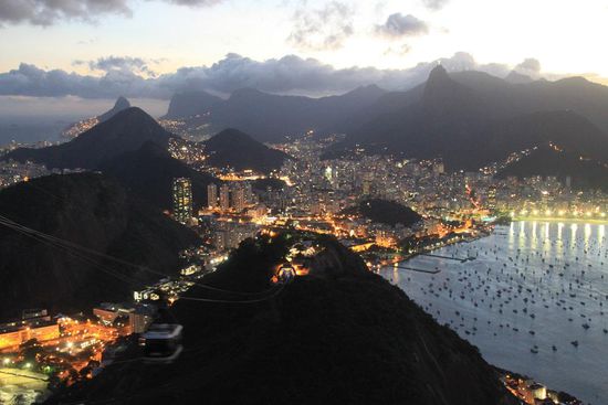 Rio wird von unzähligen Hügeln durchzogen.