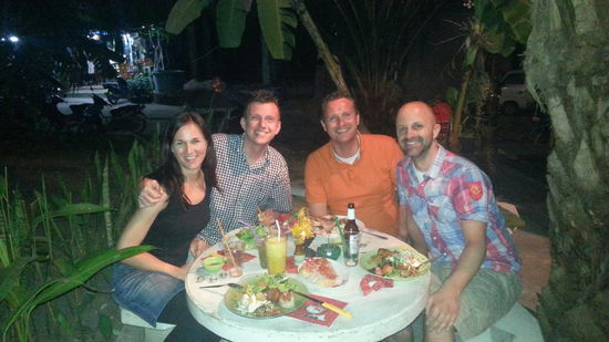 Es war sicherlich ein anderer Heiligabend als gewohnt, aber es hat viel Spaß gemacht und wir waren mit Geert und Olof in guter Gesellschaft.