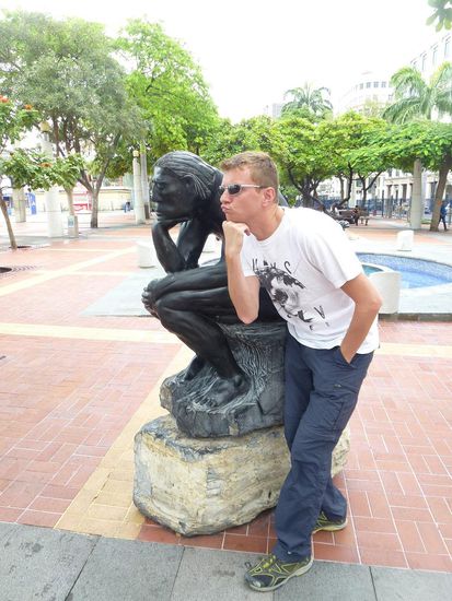 Zwei nachdenkliche Gestalten 