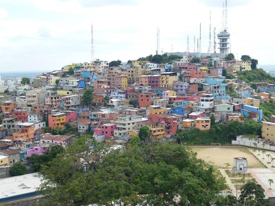 Und auch von Oben fällt der Blick auf viele weitere bunte Häuschen.