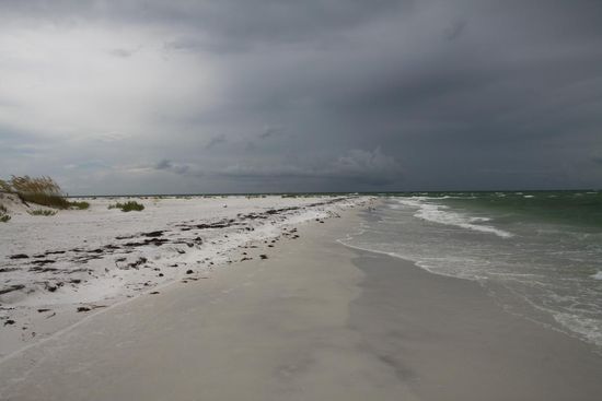 Oft wurde der Himmel fast so dunkel wie in der Nacht und es SCHÜTTETE aus Kübeln, 10 Minuten später wieder Sonnenschein... Verrückt!