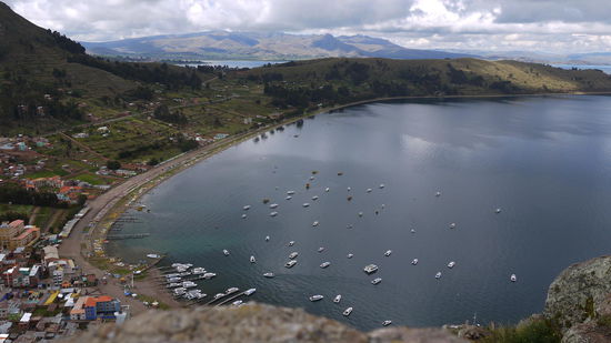 Der Hafen von Copacabana.