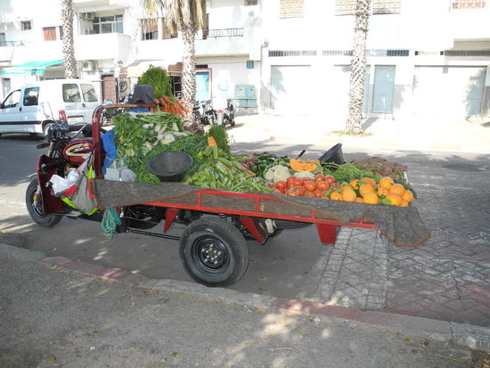 Mobiler dekorativer Verkaufsstand.