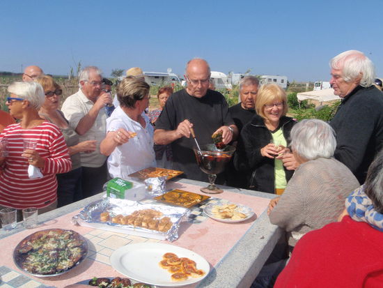 Wir waren auch eingeladen, obwohl wir uns schon verabschiedet hatten.