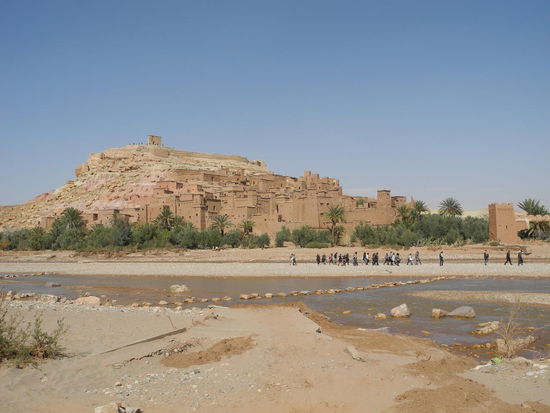 Wer die klassische Route nimmt, muss über die Furt gehen!