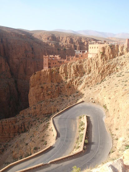 Hotel an der engsten Stelle der Schlucht.