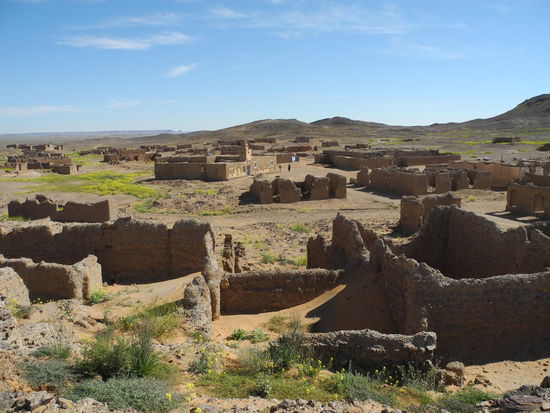 Ehemalige französische und marokkanische Militärstation an der Grenze zu Algerien, heute wohnen hier nur noch die Grenzsoldaten.