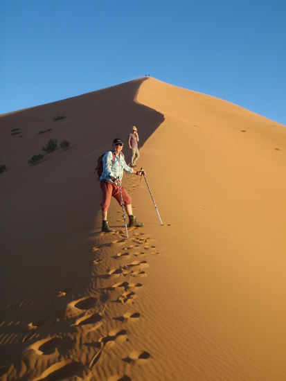 Wir entscheiden uns für die steile Route!