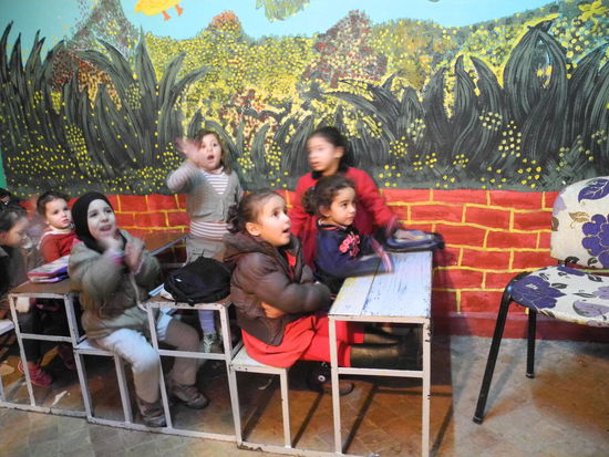 Im Kindergarten wurden wir mit einem Lied begrüßt!