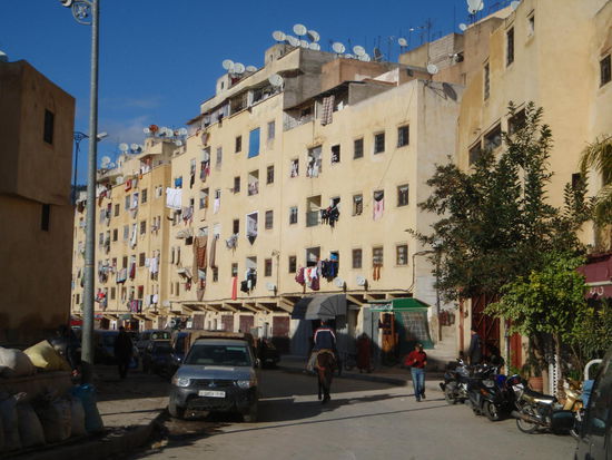 Danach sind wir wieder im modernen Fes.