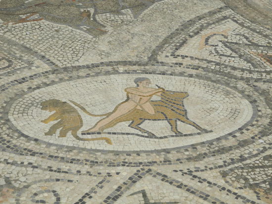 In der gesamten Anlage gibt es viele gut erhaltene Mosaiken zu entdecken.