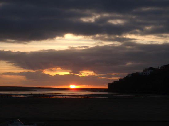 Die Lagune verabschiedet sich bei uns mit diesem Sonnenuntergang.