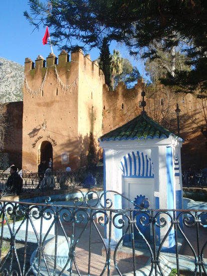 Die blaue Farbe schützt angeblich gegen den bösen Blick!