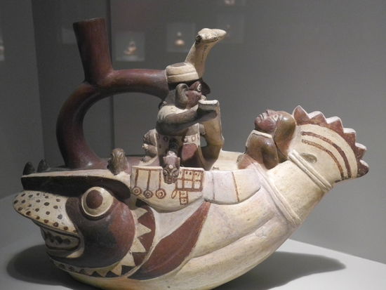 Die Keramiken stellen den Alltag in der damaligen Zeit dar.