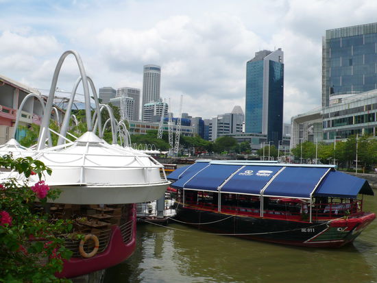 Am Clarke Quay ist am Abend die Hölle los.