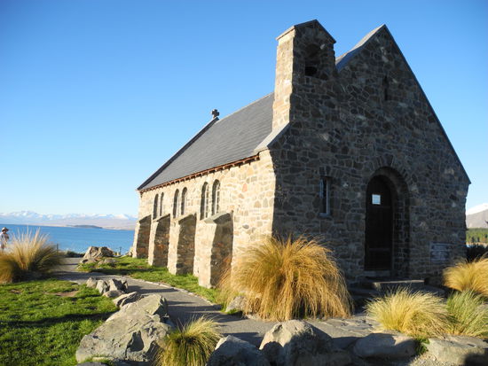 Die erste Kirche der Gegend, die Steinkapelle zum guten Hirten.