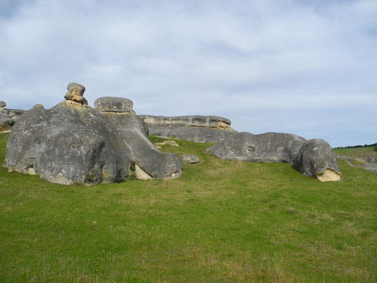 Am nächsten Tag besuchen wir die Elephant Rocks bei Duntroon.