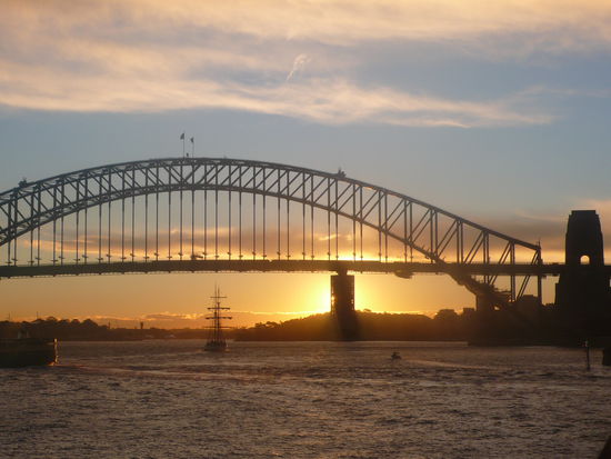 Der Sonnenuntergang entschädigt uns für den Regen.