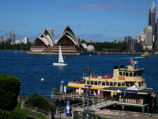 Zurück auf die andere Seite nehmen wir die Fähre.