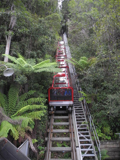 Der Transportaufzug für die Kohle wurde in einen Personenschrägaufzug umgebaut.