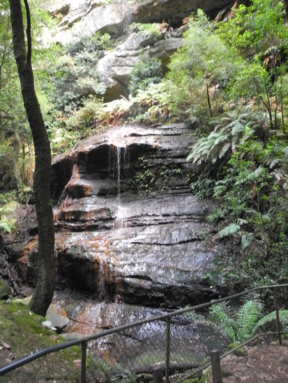 Viele Wasserfälle säumen den Track.