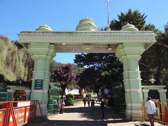 Neuer Eingang zum Botanischen Garten in Ooty.
