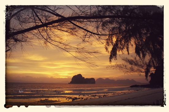 ...morgens, halb 7 auf Koh Ngai: Schon irgendwie geil!